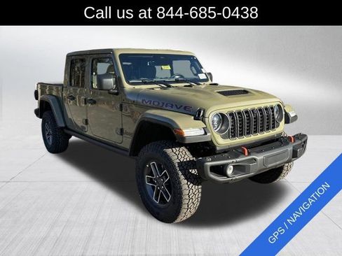 Used 2026 Jeep Gladiator Mojave w/ Steel Bumper Group AWD/4WD image 3