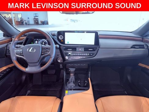 Certified 2025 Lexus ES 300h Ultra Luxury w/ Accessory Package (Z1) image 14