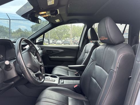 Used 2023 Honda Passport TrailSport image 13
