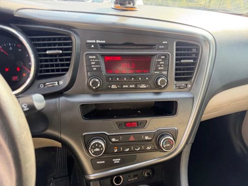 Used 2013 Kia Optima LX FWD image 18