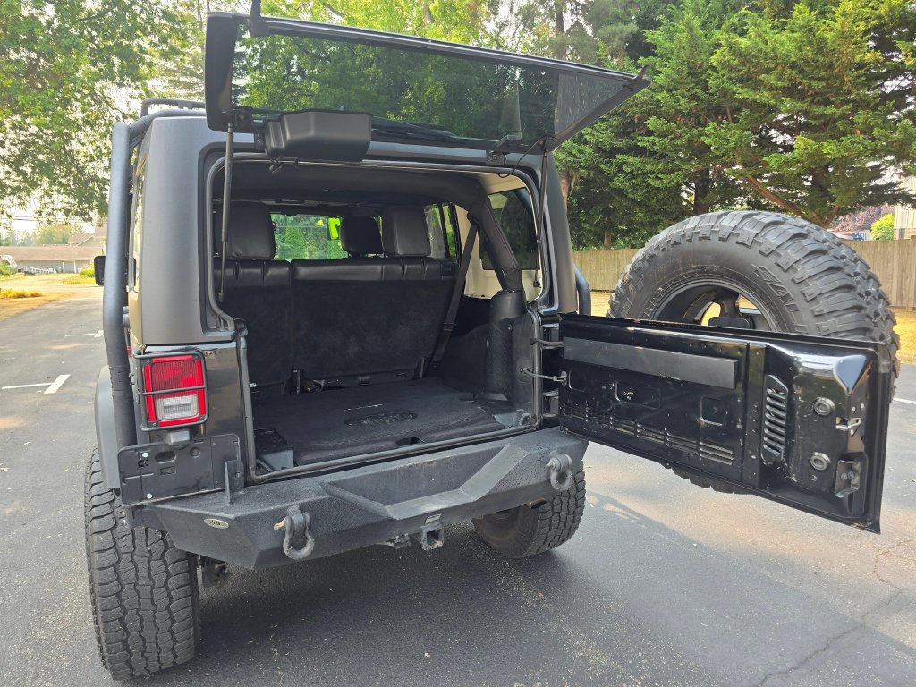 Used 2017 Jeep Wrangler Unlimited Sport w/ Quick Order Package 24S AWD/4WD image 19