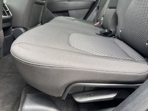 Used 2025 Kia Sportage LX FWD image 26