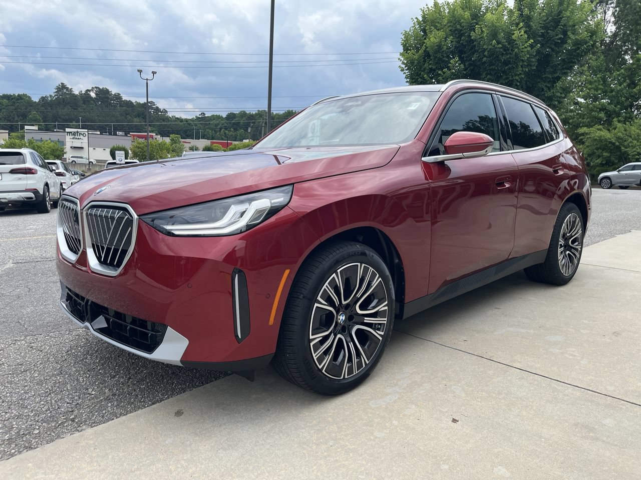 Used 2026 BMW X3 xDrive30i w/ Premium Package AWD/4WD image 4
