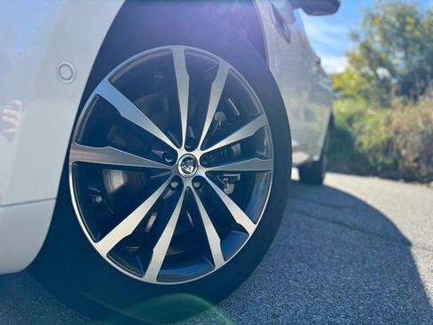 New 2026 Jaguar F-PACE R-Dynamic S image 2