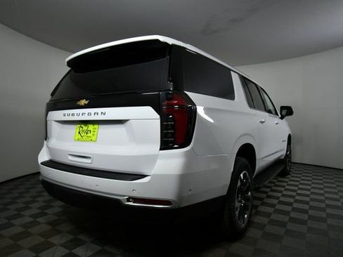New 2026 Chevrolet Suburban LS image 11