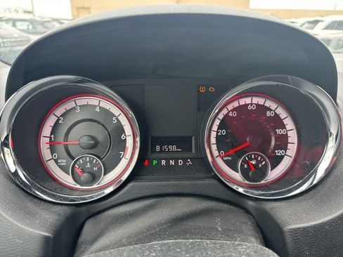 Used 2018 Dodge Grand Caravan SXT image 13