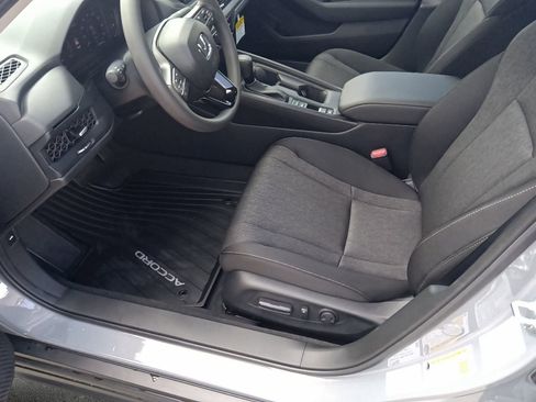 New 2025 Honda Accord SE image 11