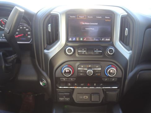 Used 2021 Chevrolet Silverado 1500 LT Trail Boss w/ Convenience Package II image 13