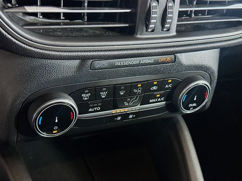 Used 2025 Ford Escape Active image 23