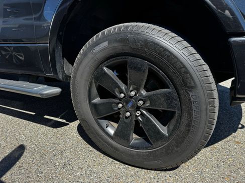 Used 2014 Ford F150 FX4 w/ Equipment Group 402A Luxury AWD/4WD image 4