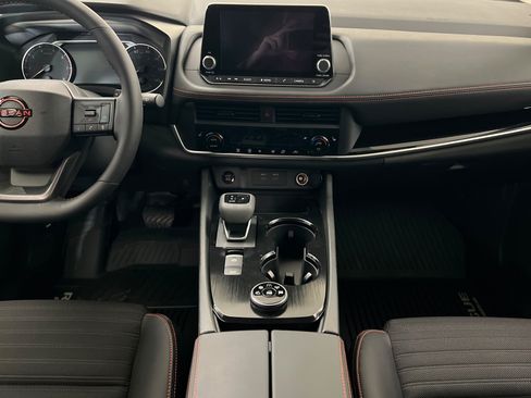 New 2026 Nissan Rogue SV AWD/4WD image 13