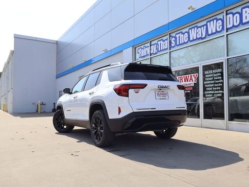 New 2026 GMC Terrain Elevation w/ Elevation Premium Package AWD/4WD image 37