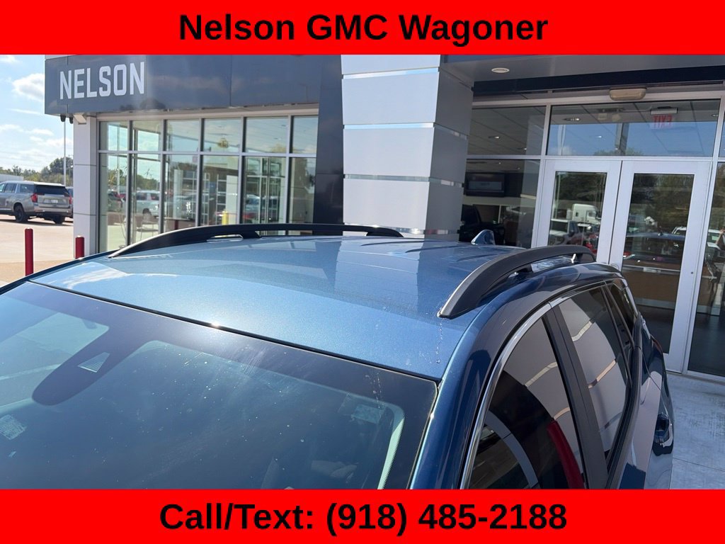 Used 2024 GMC Terrain SLE w/ Driver Convenience Package FWD image 13