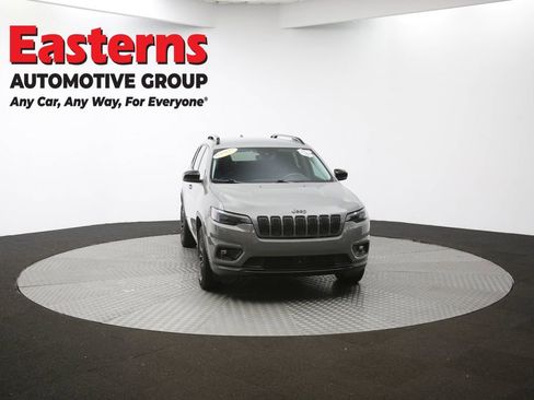 Used 2023 Jeep Cherokee Altitude Lux image 51