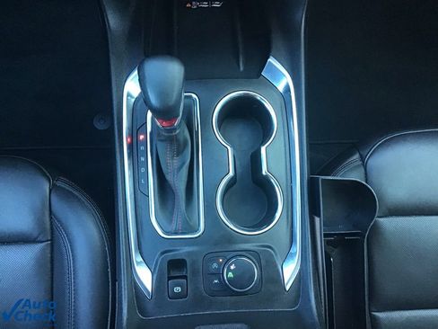 Used 2023 Chevrolet Traverse RS image 39