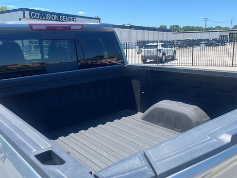 Used 2025 GMC Sierra 1500 AT4 w/ AT4 Premium Package AWD/4WD image 7