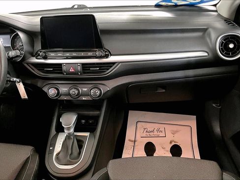 Used 2024 Kia Forte LXS image 9