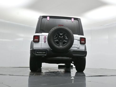 Used 2025 Jeep Wrangler Sport image 47