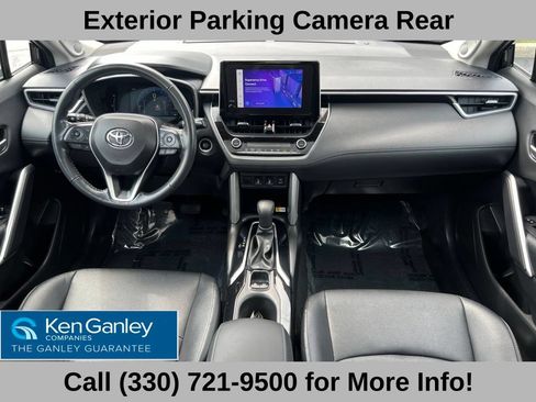 Used 2023 Toyota Corolla Cross XLE w/ Convenience Package FWD image 43
