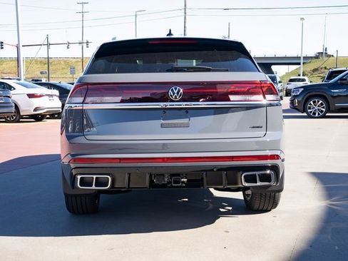 New 2026 Volkswagen Atlas Cross Sport SEL Premium R-Line image 5