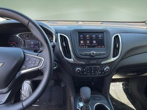 Used 2024 Chevrolet Equinox LT AWD/4WD image 11