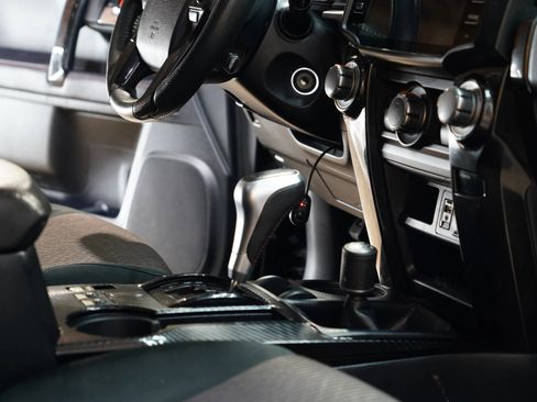 Used 2017 Toyota 4Runner TRD Off-Road image 52