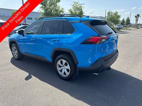 Used 2019 Toyota RAV4 LE w/ Carpet Mat Package FWD image 3
