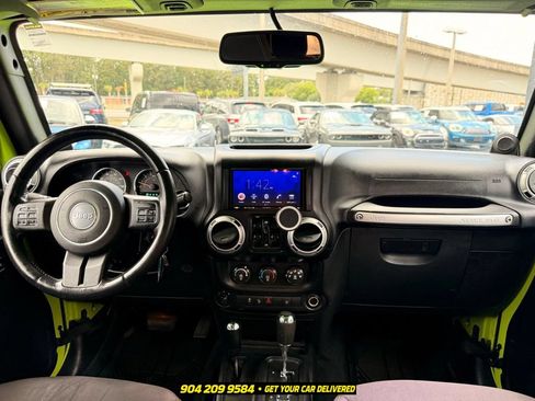 Used 2013 Jeep Wrangler Unlimited Sahara w/ Dual Top Group AWD/4WD image 35