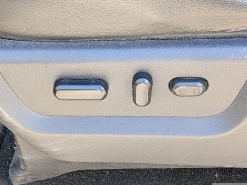 Used 2012 Ford F350 Lariat w/ Lariat Ultimate Pkg image 19