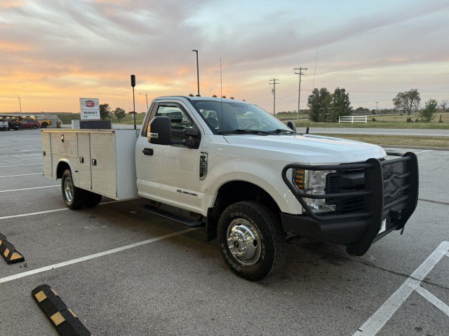 Used 2018 Ford F350 XL w/ Power Equipment Group AWD/4WD image 3