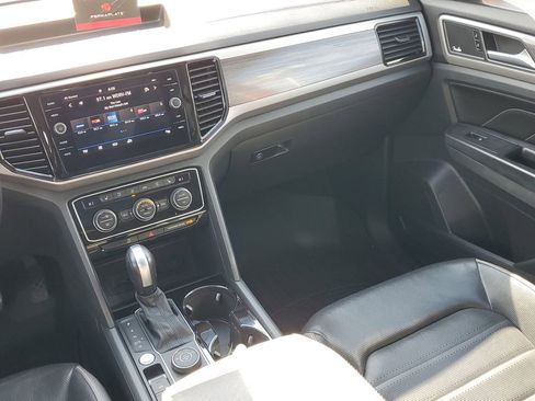 Used 2021 Volkswagen Atlas SEL Premium AWD/4WD image 16