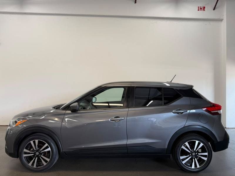 Used 2019 Nissan Kicks SR FWD image 3