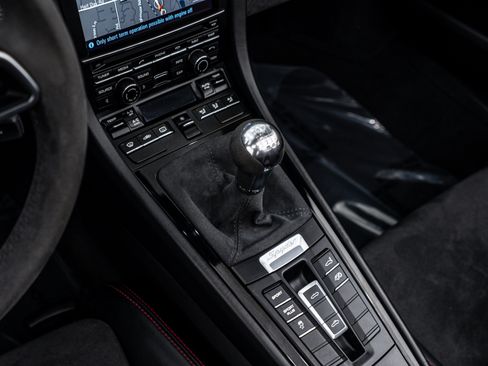 Certified 2016 Porsche Boxster Spyder RWD image 16
