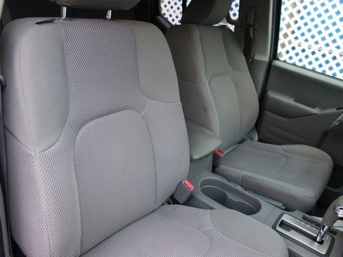 Used 2019 Nissan Frontier SV RWD image 11