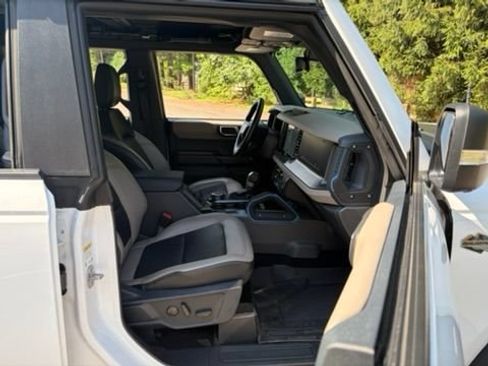 Used 2024 Ford Bronco Wildtrak AWD/4WD image 38