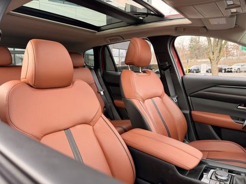 Used 2024 MAZDA CX-50 AWD 2.5 Turbo w/ Weather Package image 3