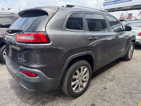 Used 2016 Jeep Cherokee Limited FWD image 6