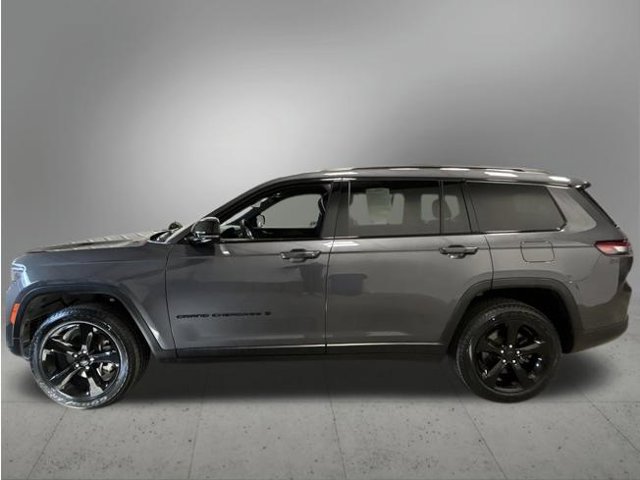 Used 2024 Jeep Grand Cherokee L Altitude AWD/4WD image 11