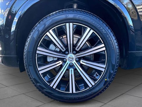 Certified 2024 Volvo XC90 B6 Plus image 10