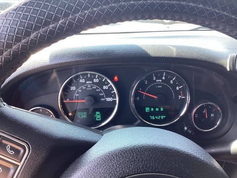 Used 2016 Jeep Wrangler Unlimited Sport w/ Quick Order Package 24S AWD/4WD image 11