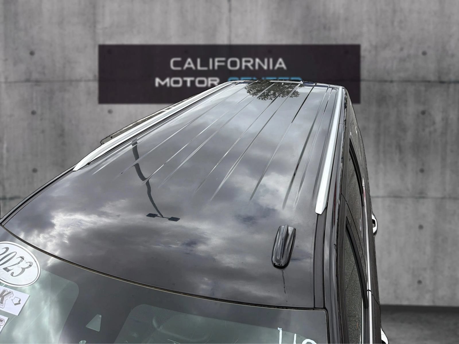 Used 2023 Chevrolet Suburban Premier AWD/4WD image 12