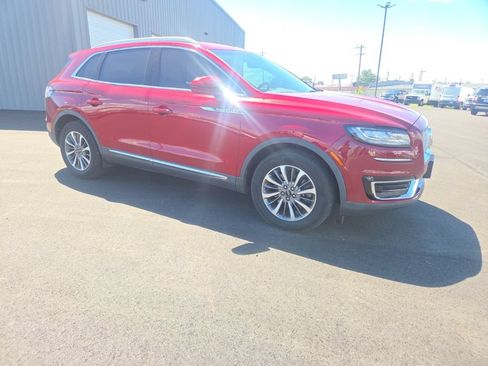 Used 2019 Lincoln Nautilus Select FWD image 19