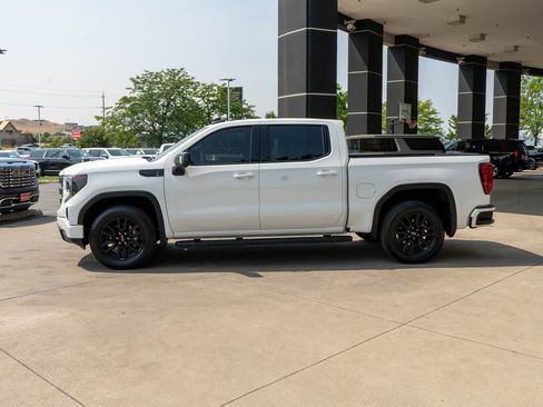 Used 2024 GMC Sierra 1500 Elevation w/ Elevation Premium Package AWD/4WD image 4