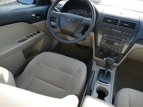 Used 2009 Ford Fusion SE image 9
