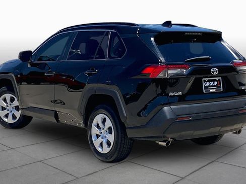 Used 2020 Toyota RAV4 LE FWD image 12