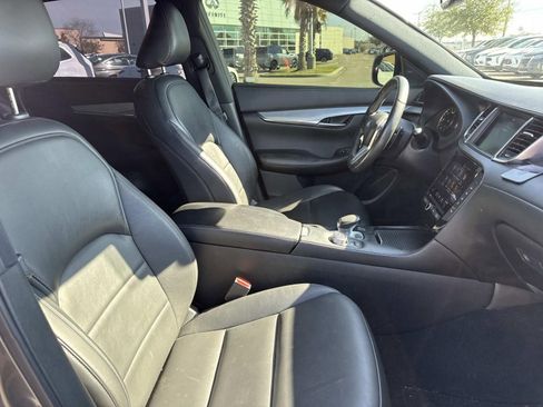 Used 2021 INFINITI QX50 Luxe w/ Appearance Package image 14