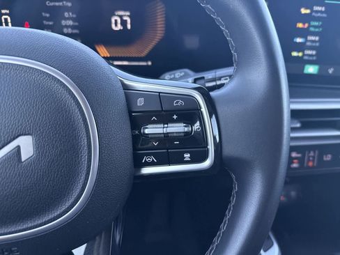 Used 2024 Kia Sorento S image 29