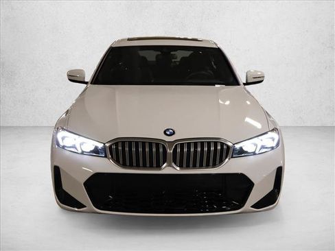 Used 2026 BMW 330i xDrive Sedan w/ M Sport Package AWD/4WD image 5