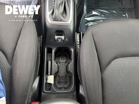 Used 2020 Jeep Renegade Altitude AWD/4WD image 21