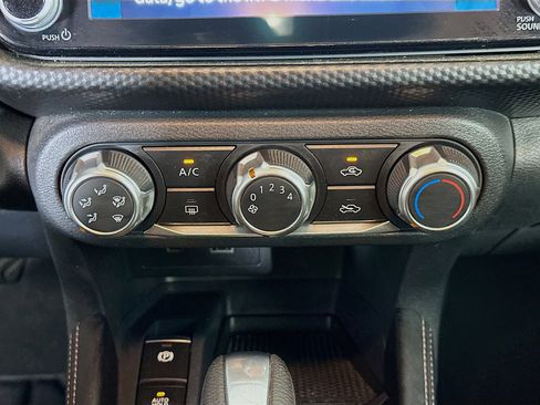 Used 2024 Nissan Kicks SV FWD image 22